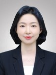 김은아 교수